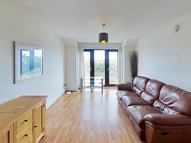 Hermand Crescent, Edinburgh EH11, 3 bed flat to rent, £1,575 pcm | PrimeLocation