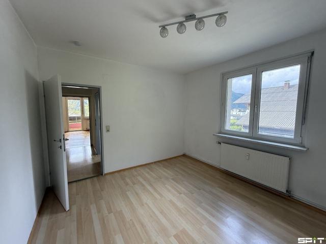 Hermagor: Helle 3 Zimmerwohnung im 2. OG mit Loggia und Parkplatz