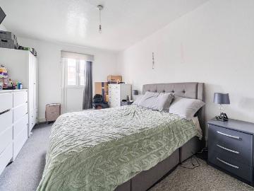 Hermitage Road, Finsbury Park, London N4, 2 bed flat to rent, £2,150 pcm | PrimeLocation
