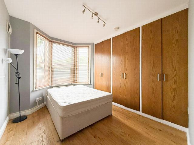 Hermitage Road, London N4, 1 bed flat to rent, £1,700 pcm | PrimeLocation