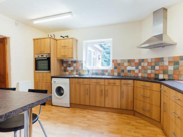 Hermitage Road, Loughborough LE11 4 bed house to rent £1,820 pcm £420 pw