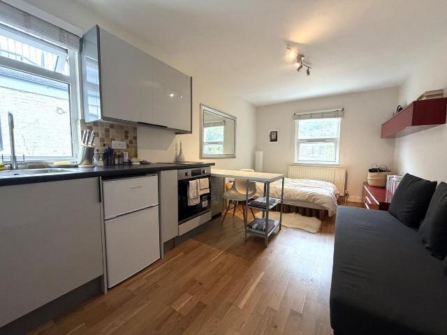 Hermitage Road, Manor House, London N4, Studio to rent, £1,300 pcm | PrimeLocation