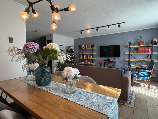 Hermosa casa 100% REMODELADA Vende su dueño