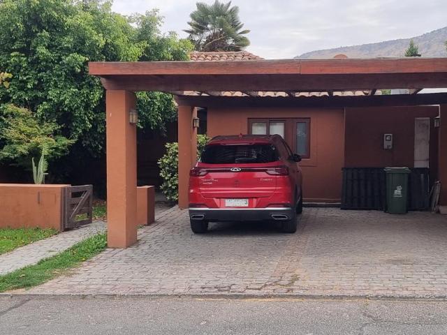 Hermosa Casa 160/650m2, Condominio Los Portones, Chicureo