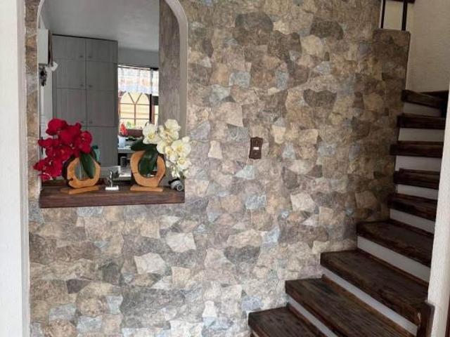 Hermosa casa con gran conectividad en Toluca