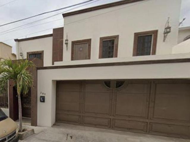 HERMOSA CASA CON GRAN UBICACIÓN EN LAS GARZAS B.C.S