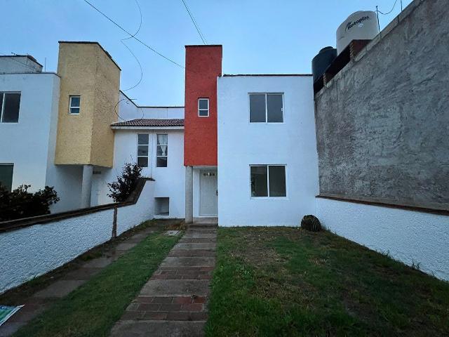 Hermosa casa con jardín
