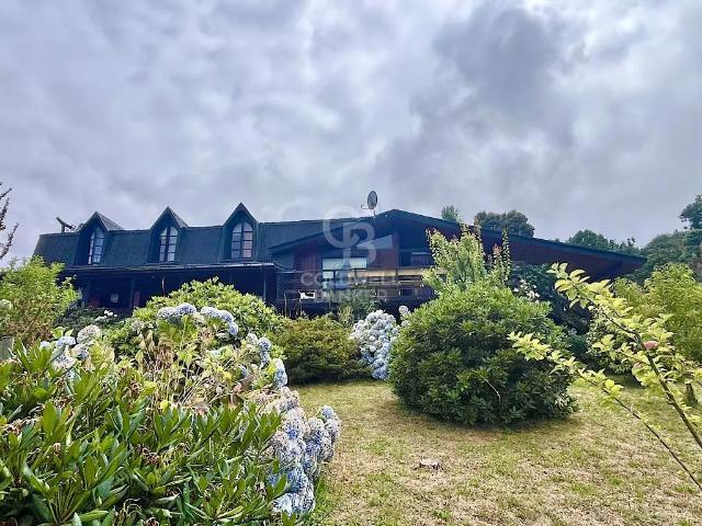 Hermosa Casa Con Vista Al Lago Ranco