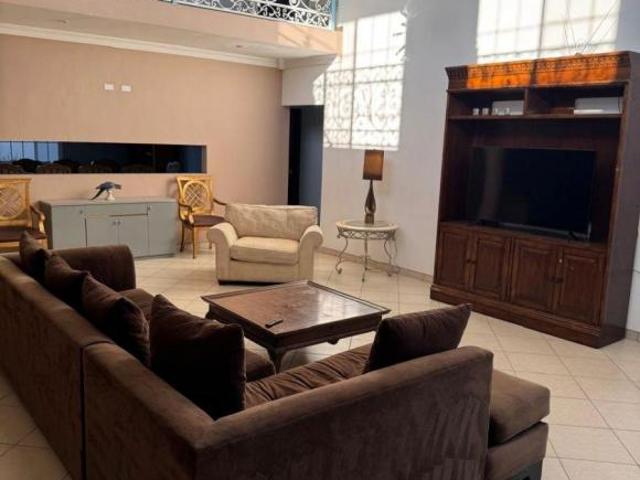 Hermosa casa con 587 m² superficie de terreno y 6 habitaciones en venta, Ex Ejido Chapultepec