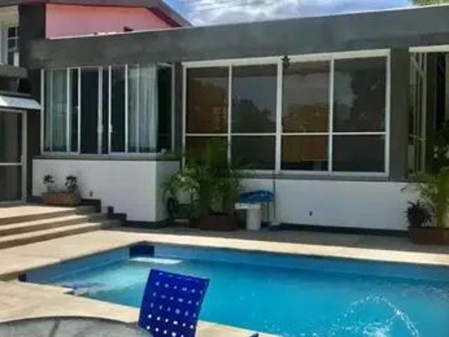 Hermosa Casa Contemporánea En Venta, Frente Al Fairway, Club De Golf Santa Fe, Morelos