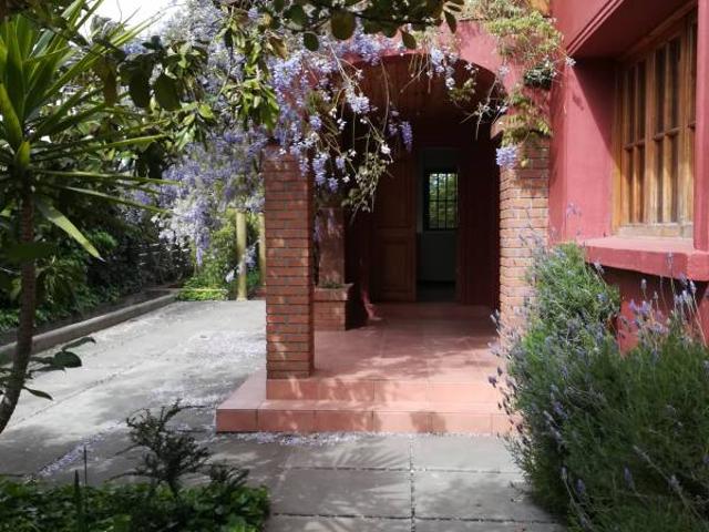¡Hermosa Casa Camino a Romeral!
