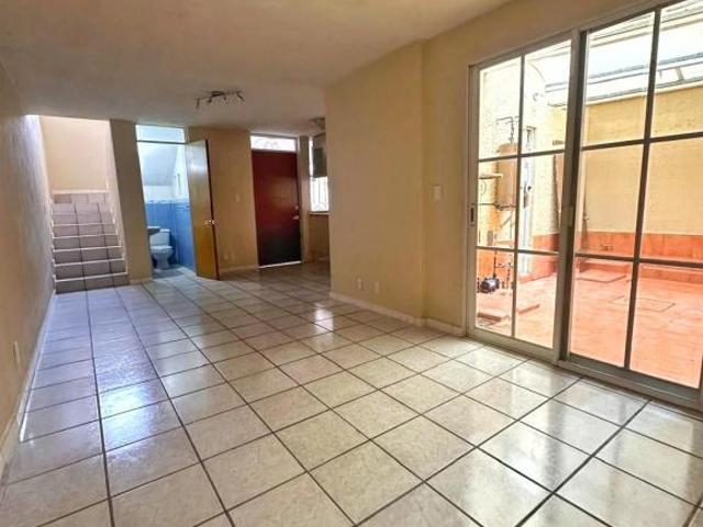 Hermosa casa cerca de la zona real¡