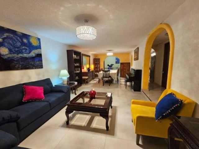 HERMOSA CASA CERCA DEL ESTADIO GNP SEGUROS