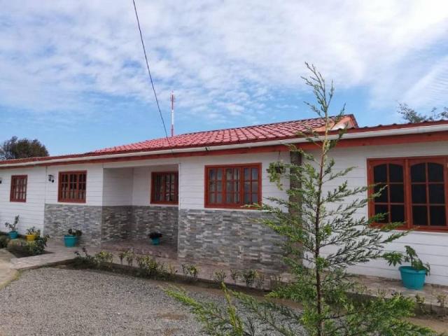 Hermosa Casa amoblada en Los Laureles, terreno de 1.000 m2