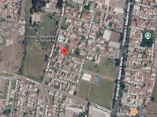 HERMOSA CASA, AMPLIA CON SERVICIOS CERCANOS EN ZAMORA MICHOACAN