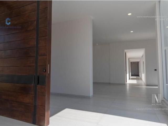 Hermosa Casa de 1 Planta en El Trébol – Amplitud y tranquilidad