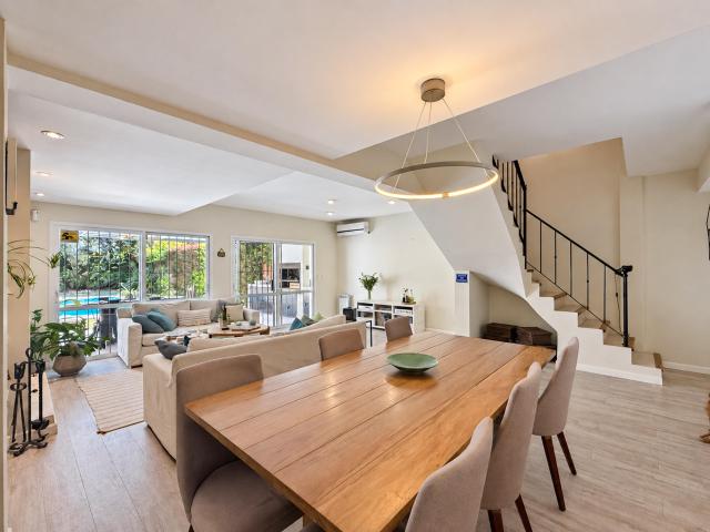 Hermosa casa de 4 amb. + dep en Beccar Alquiler anual amoblado y equipado
