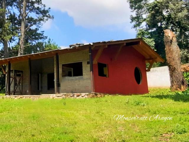 Hermosa casa de campo a 10 minutos del arco de Valle de Bravo