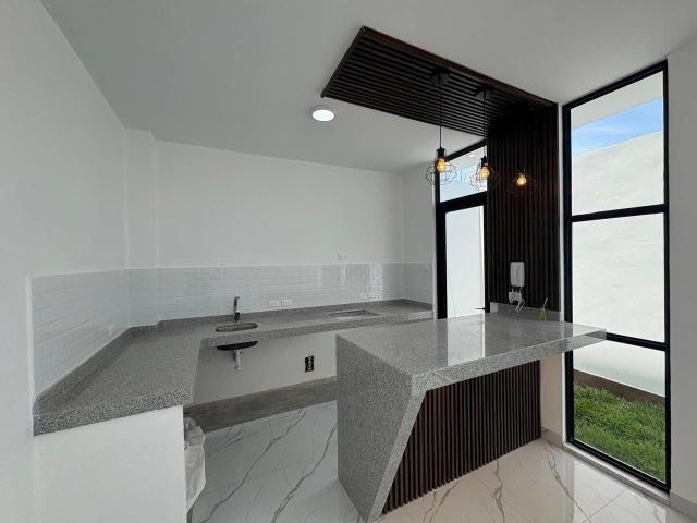 Hermosa casa de estreno en venta con terraza en urb. Alameda country club