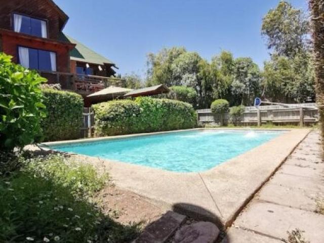Hermosa Casa de tres niveles en Maitencillo