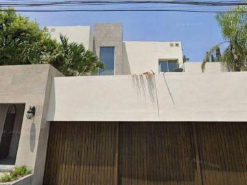 HERMOSA CASA DE VENTA EN NUEVO LEON