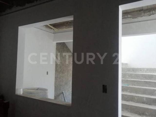 Hermosa Casa dentro de una Privada en Jardines de la Crespa en Toluca