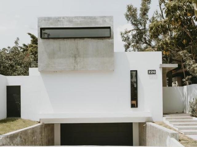 Hermosa Casa en Coto Privado