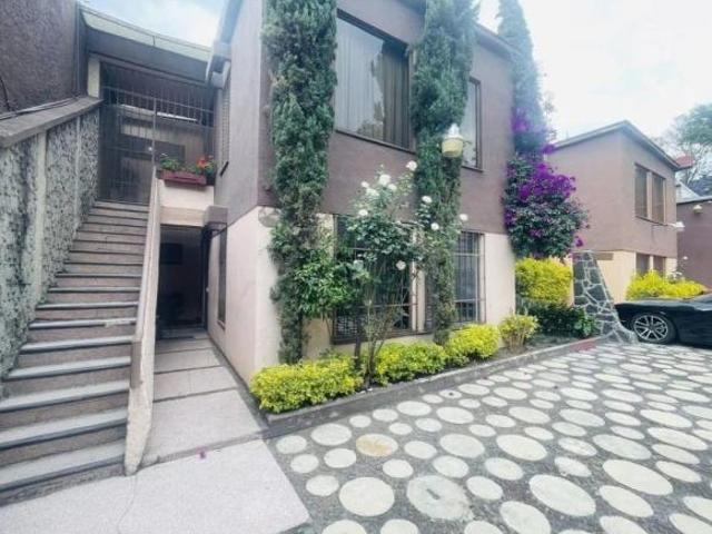 HERMOSA CASA en Col. CIUDAD DE LOS DEPORTES