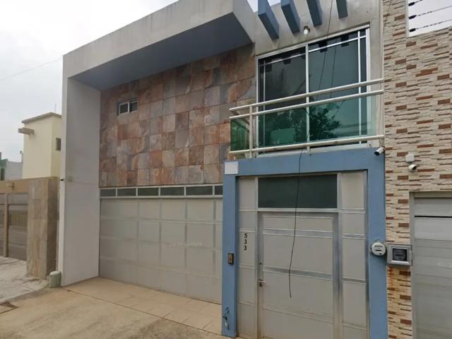 HERMOSA CASA EN COLONIA PARAISO COATZACOALCOS VERACRUZ