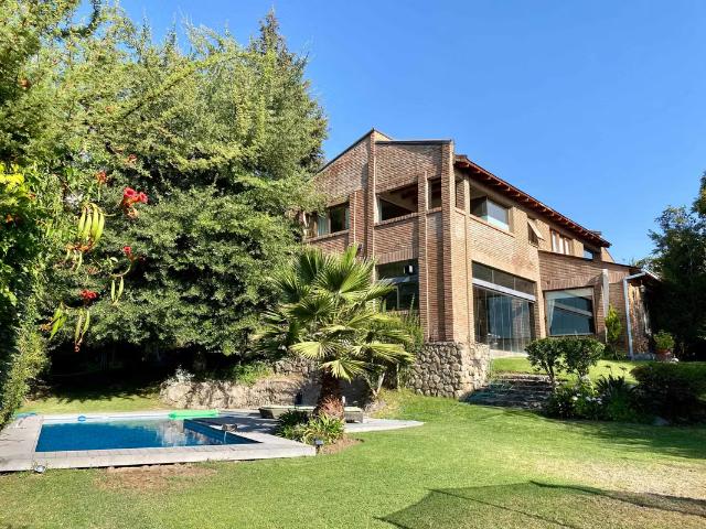 Hermosa casa en condominio Arboretum, Peñalolen | 9 dormitorios por 27900.00 en Peñalolén
