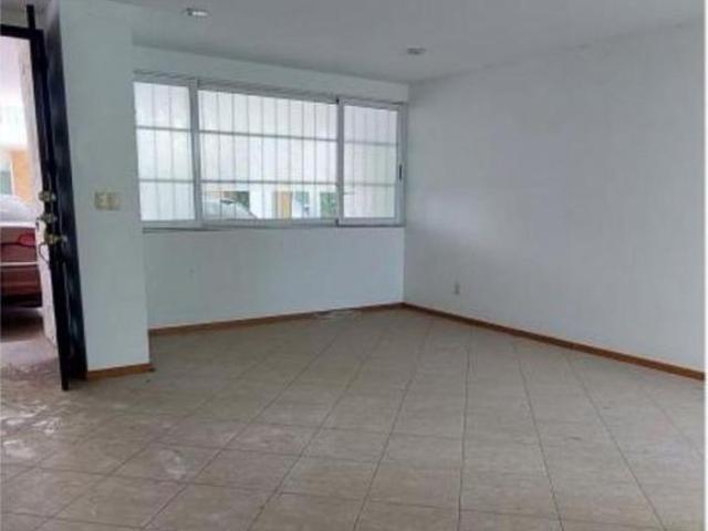 HERMOSA CASA EN CONDOMINIO EN CHOLULA