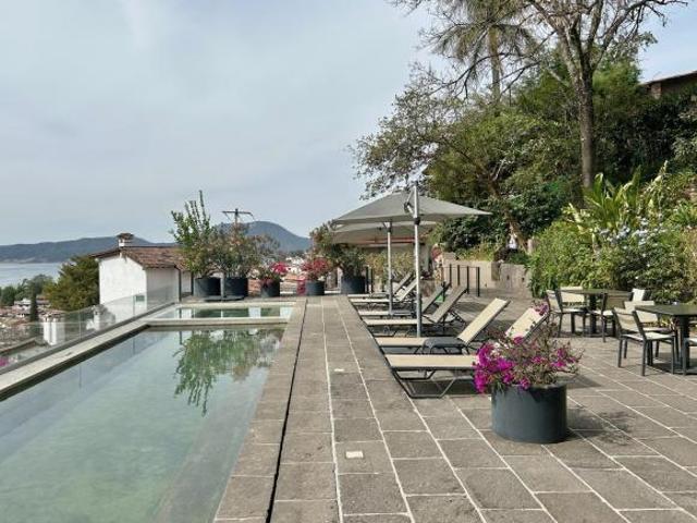 Hermosa Casa en condominio en el corazon de Santa Maria