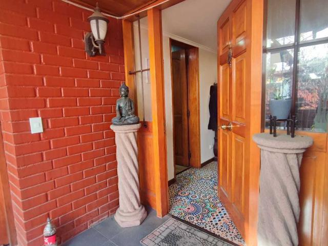 Hermosa casa en condominio La Reina Alta