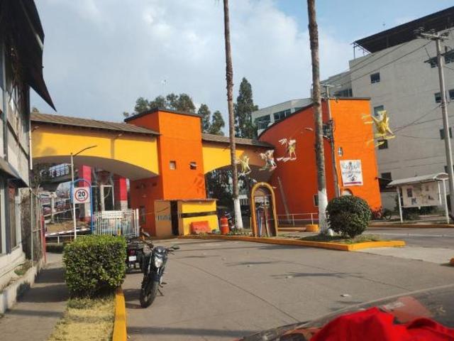 HERMOSA CASA EN CONJUNTO CON VIGILANCIA MAGNIFICA UBICACION CENTRO COMERCIALES CERCANOS !