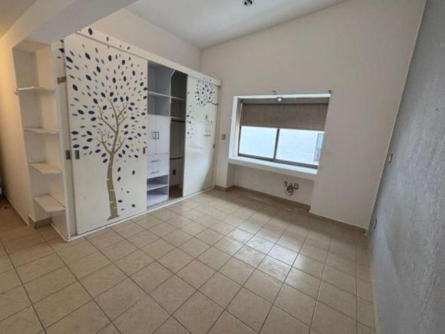 HERMOSA CASA EN CONTRERAS, EN PRIVADA, TRANQUILA CON JARDIN