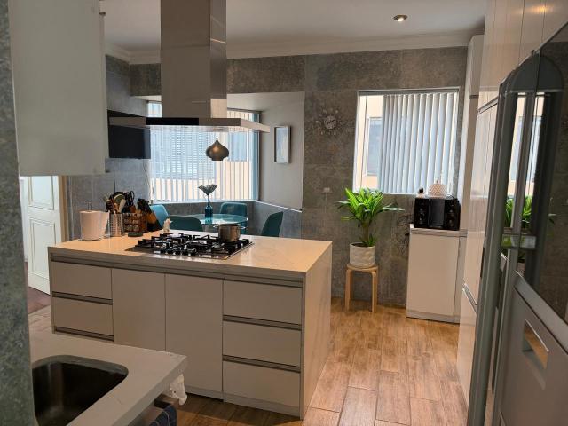Hermosa Casa en CASUARINAS, con piscina