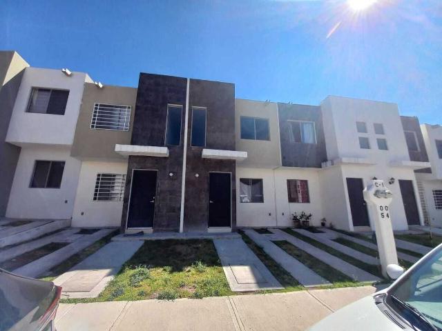 Hermosa casa en renta en Ciudad del Sol