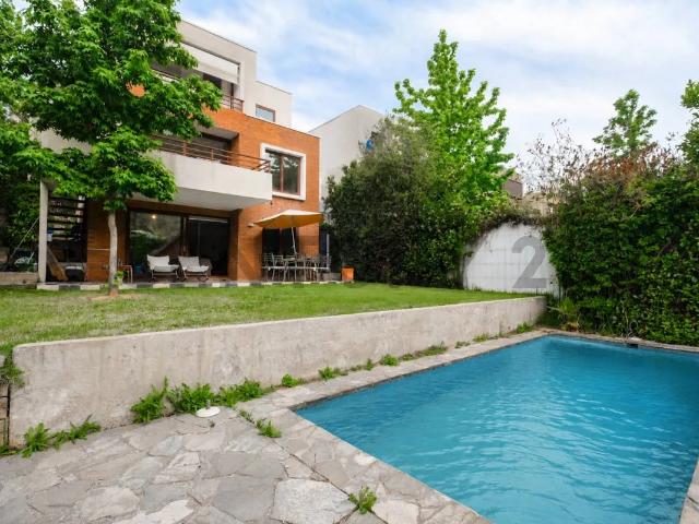 Hermosa Casa En Arriendo En Condominio Lo Barnechea