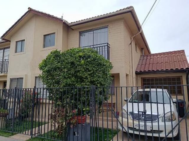 Hermosa casa en arriendo – Los Portales de Santa Ana, Maipú