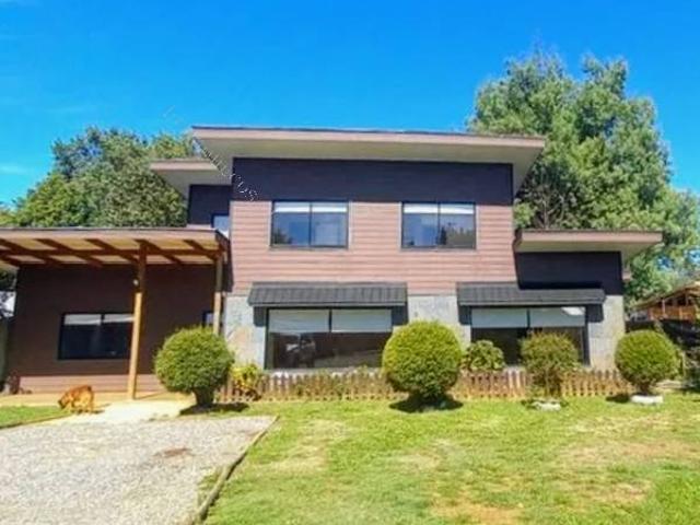 HERMOSA CASA EN ARRIENDO PROXIMA AL RIO EN VALDIVIA