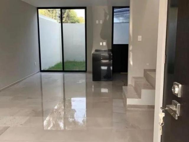 Hermosa casa en Boskia