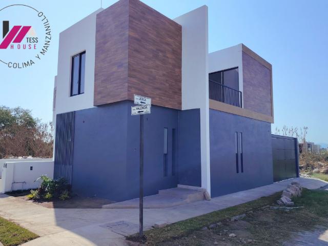 HERMOSA CASA EN ESQUINA MODELO VALENCIA