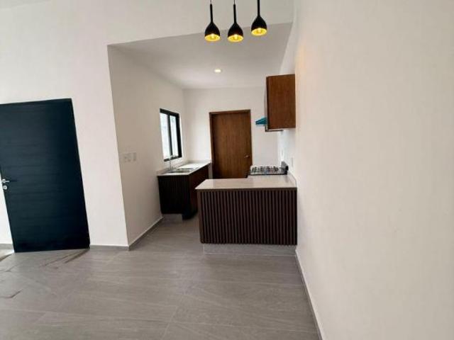 HERMOSA CASA EN FRACC LOMAS DE LA RIOJA