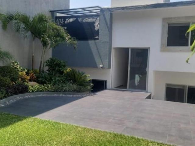 Hermosa casa en Fracc. La cañada, zona norte de cuernavaca