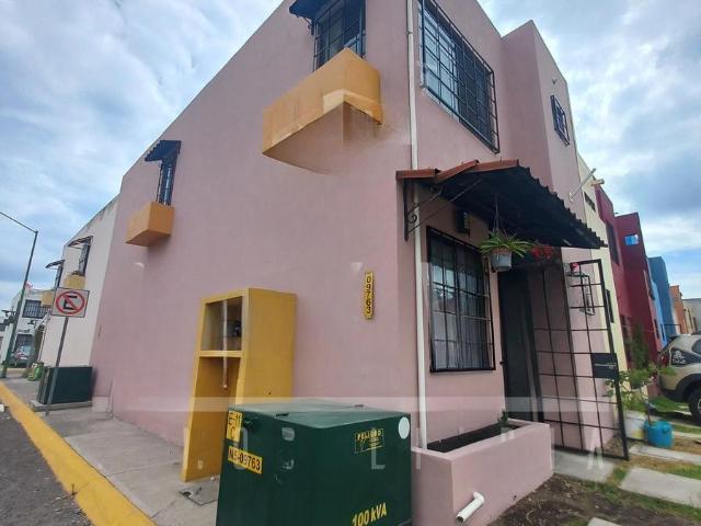 Hermosa casa en fraccionamiento bugambilias