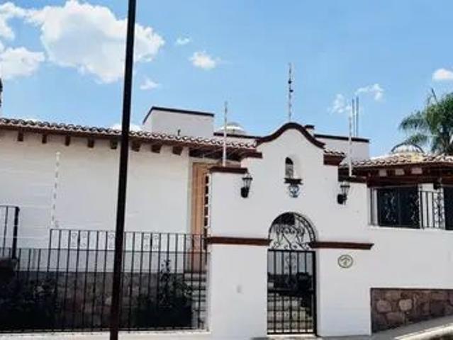 Hermosa Casa En Fraccionamiento Cocalecas