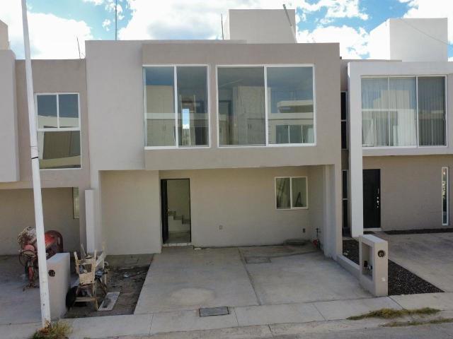 Hermosa Casa en Fraccionamiento Residencial