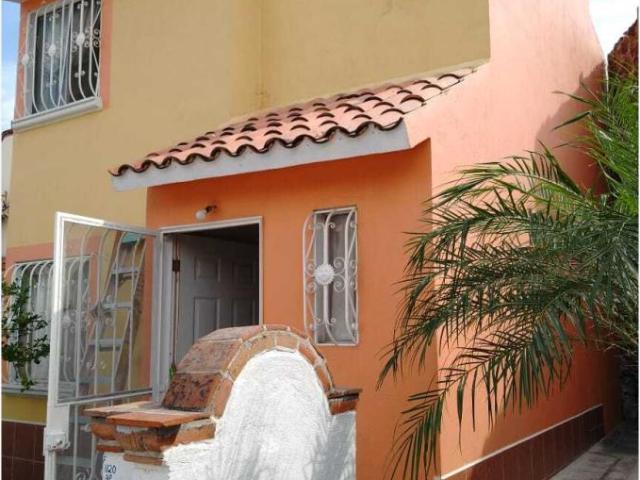 Hermosa casa en fraccionamiento