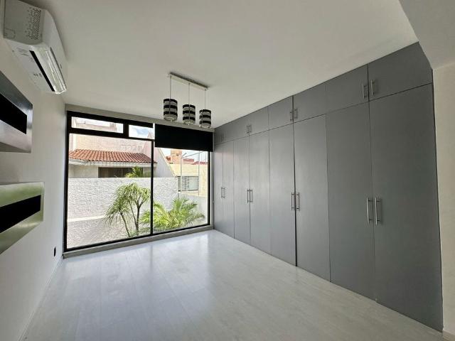 Hermosa casa en Lomas Altas