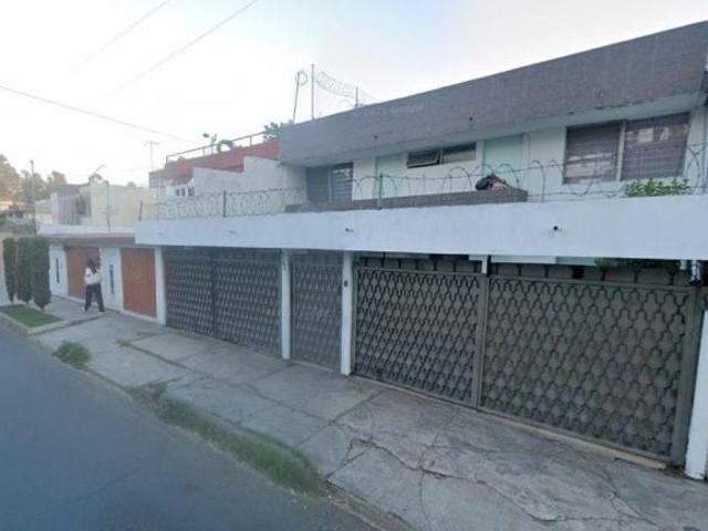 HERMOSA CASA EN LOMAS ESTRELLA IZTAPALAPA